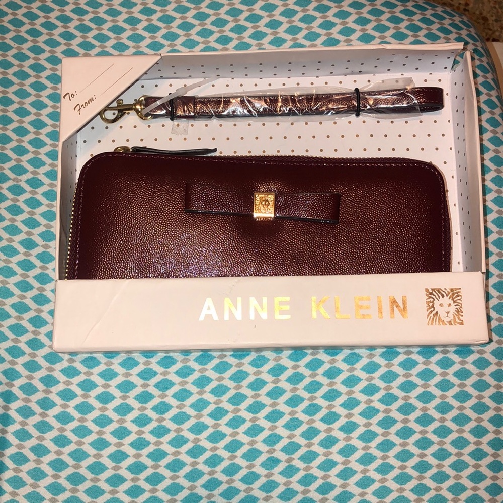 Anne Klein bag